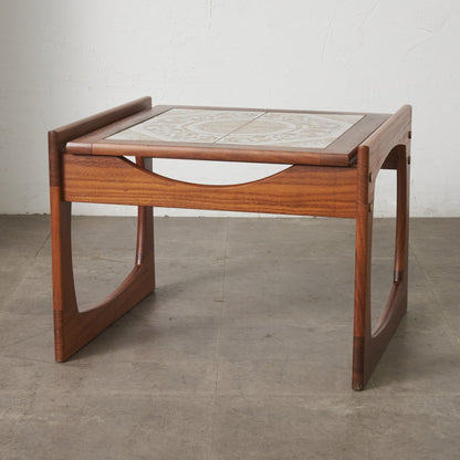 ヴィンテージ タイルトップ コーヒーテーブル