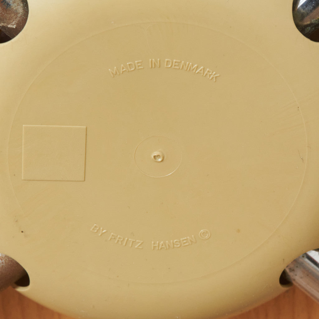 セブンチェア / フロントパディング