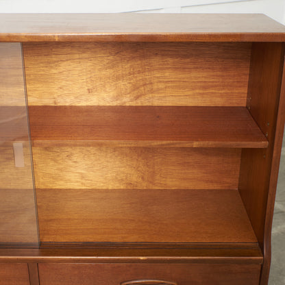 ヴィンテージ ナローガラスキャビネット