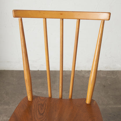 スティックバックチェア