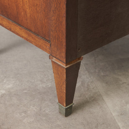 TRIUNE ナイトテーブル