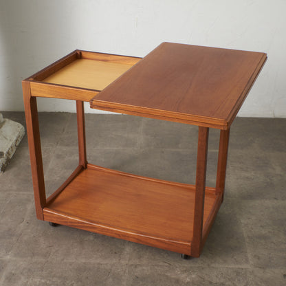 英国ヴィンテージ ターンリーフ ティートロリー