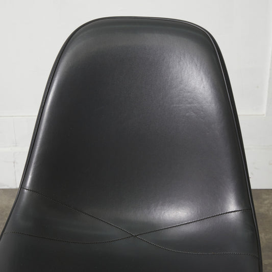 サイドシェルチェア スタッキングベース