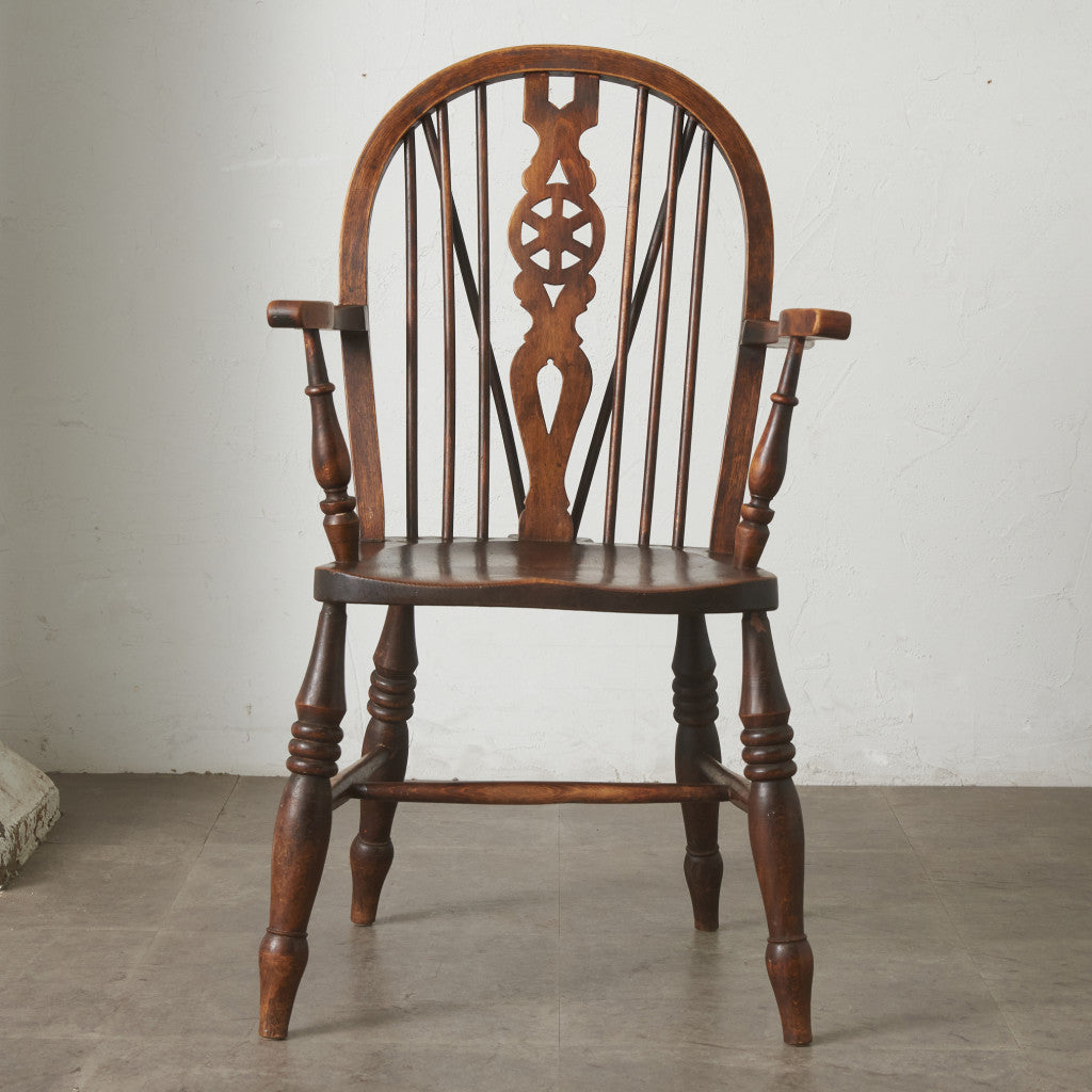 英国アンティーク ホイールバックウィンザーアームチェア