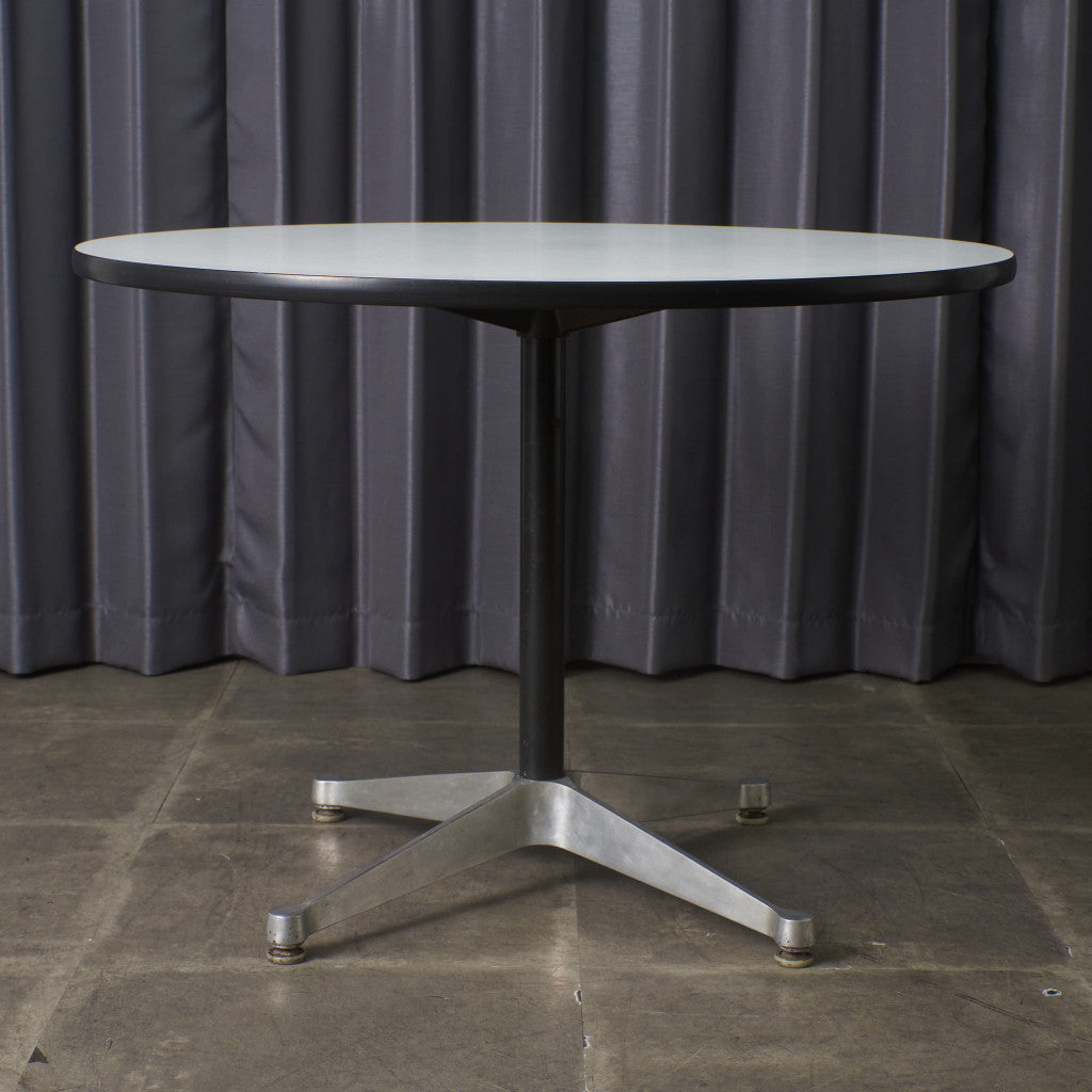 イームズ コントラクトベース ラウンドテーブル