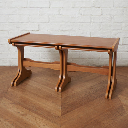 英国ヴィンテージ ネストコーヒーテーブル