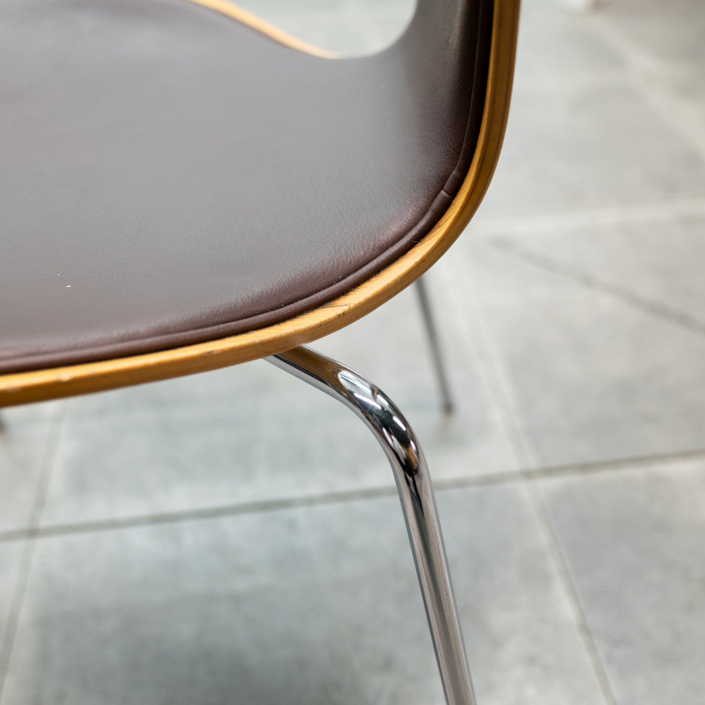 セブンチェア / フロントパディング