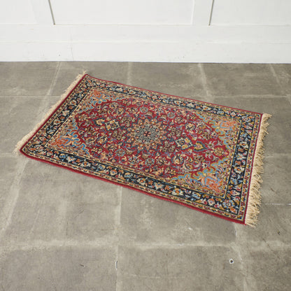 ウール製 手織りラグ