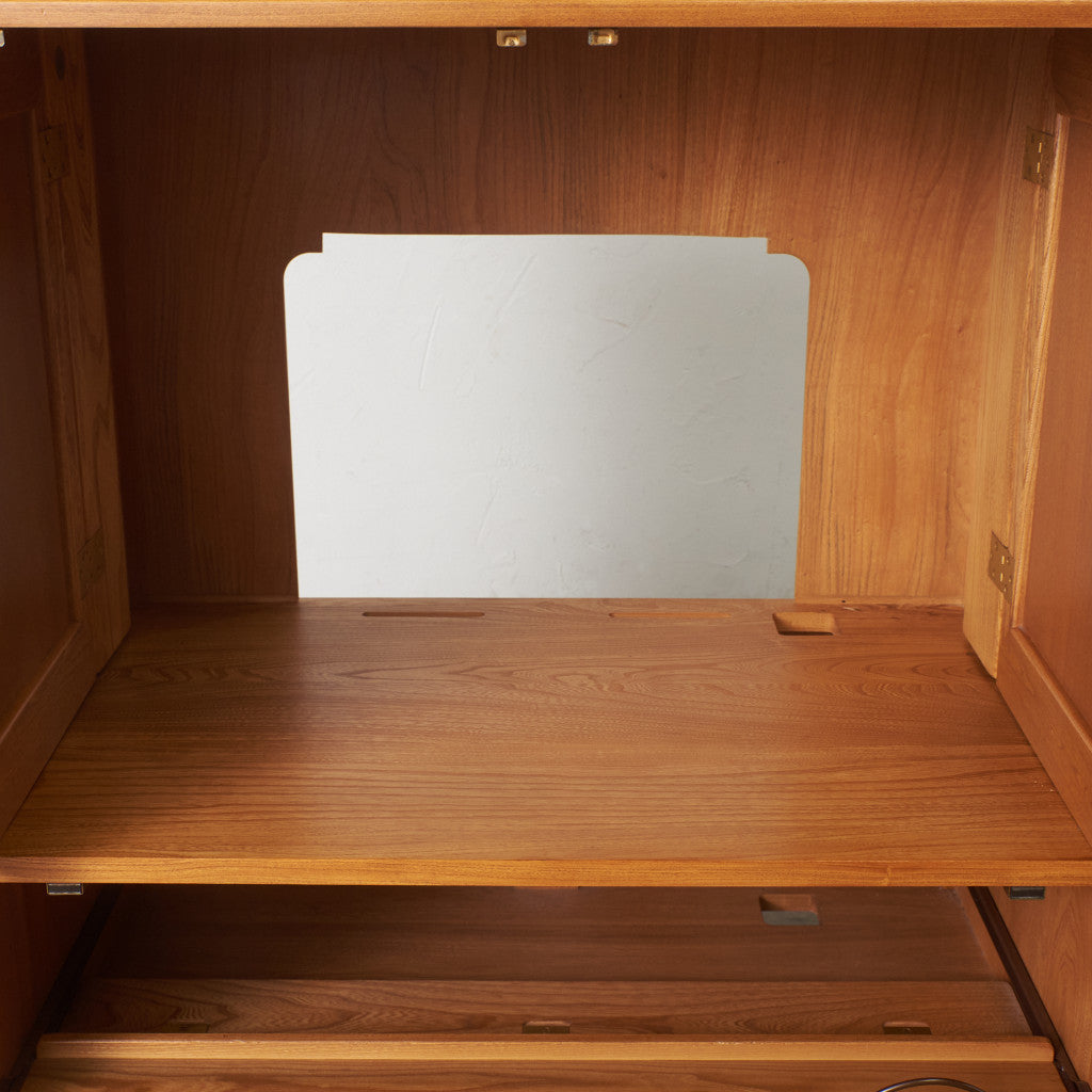 ウィンザー テレビキャビネット