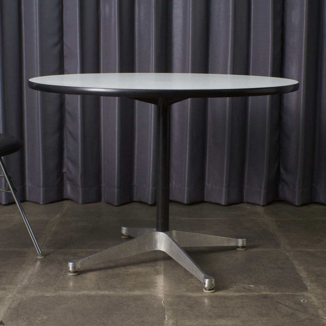 イームズ コントラクトベース ラウンドテーブル