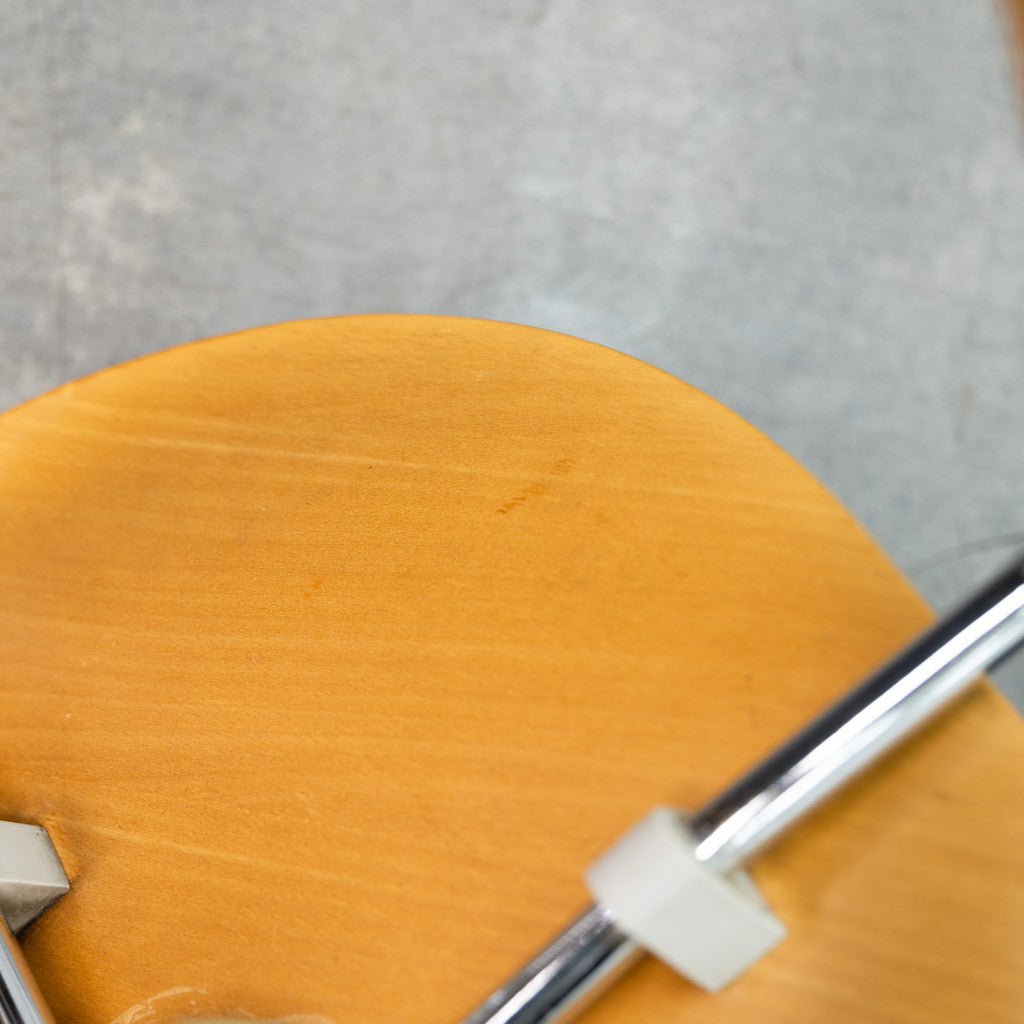 セブンチェア / フロントパディング