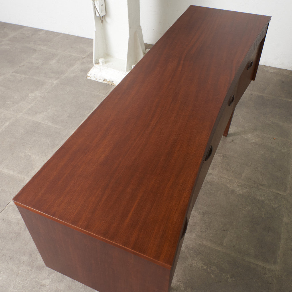 英国ヴィンテージ サイドボード