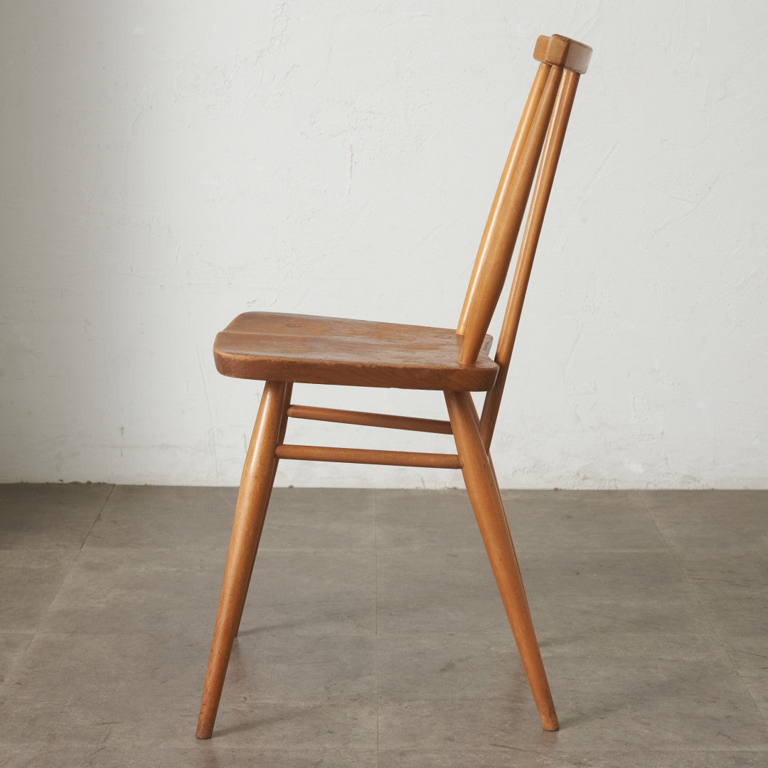 スティックバックチェア