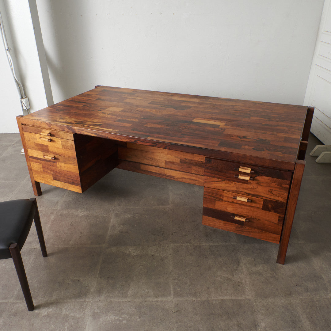 ヴィンテージのデスク・ワーキングテーブル特集｜rocca rocca