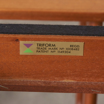 ヴィンテージ 拡張式天板付き ネストテーブル