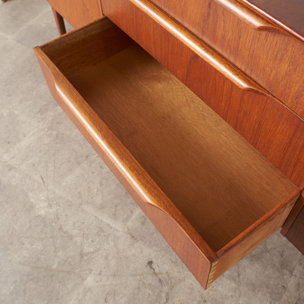 ヴィンテージ サイドボード｜オースティンスイート Austinsuite