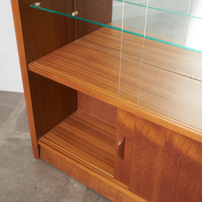 ヴィンテージ ガラスキャビネット