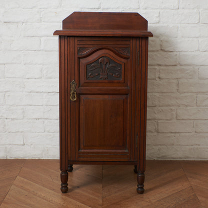 英国アンティーク ウォールナット材 スモールキャビネット