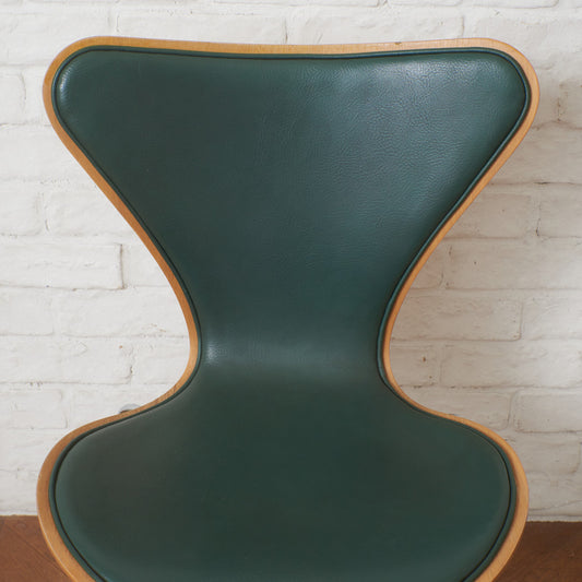 セブンチェア / フロントパディング