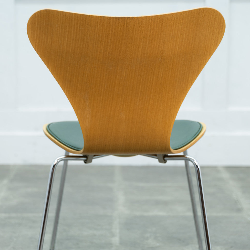 セブンチェア / フロントパディング