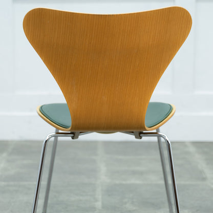 セブンチェア / フロントパディング