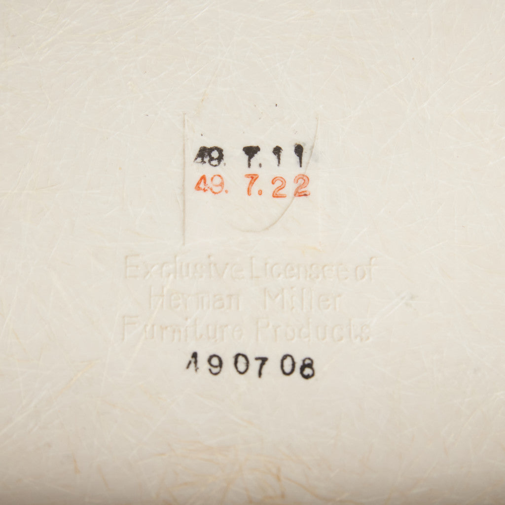 サイドシェルチェア スタッキングベース