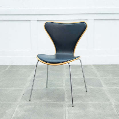 セブンチェア / フロントパディング