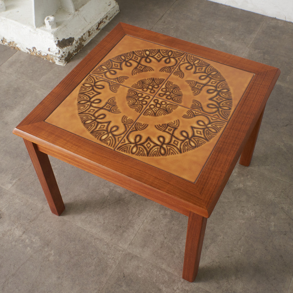 デンマーク製 ヴィンテージ タイルトップ コーヒーテーブル