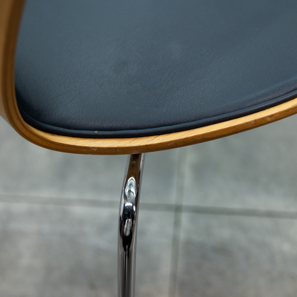 セブンチェア / フロントパディング