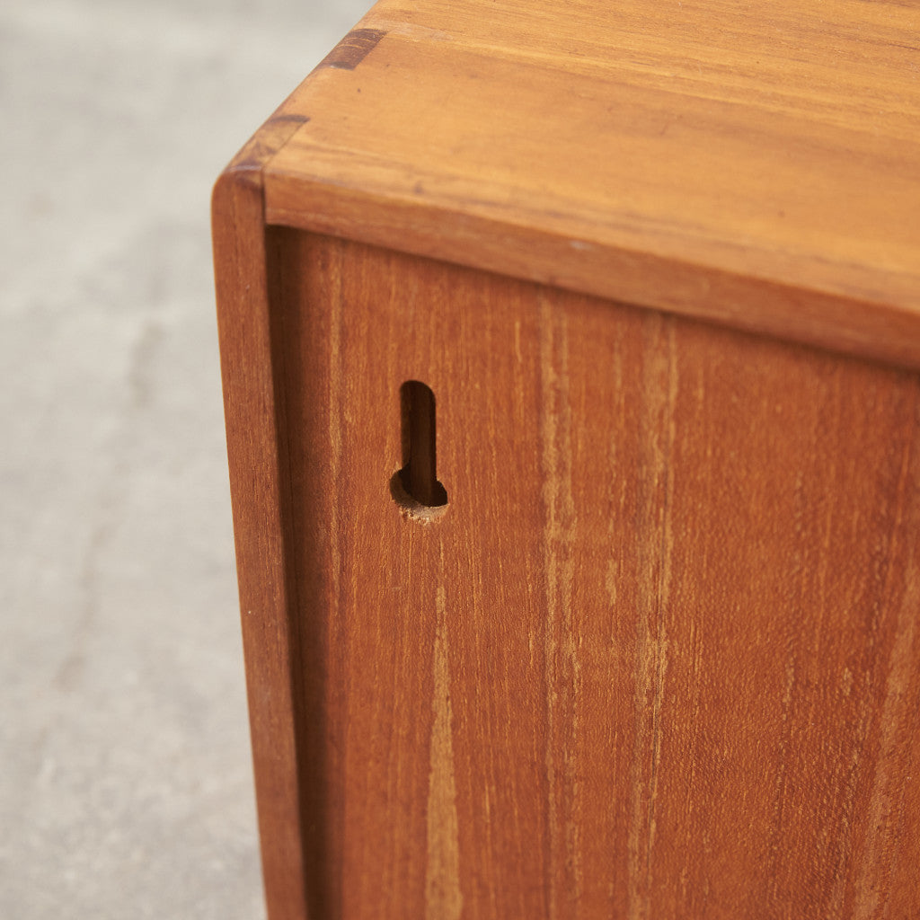 チーク材 壁掛けCDラック｜KALMAR Designs – rocca rocca