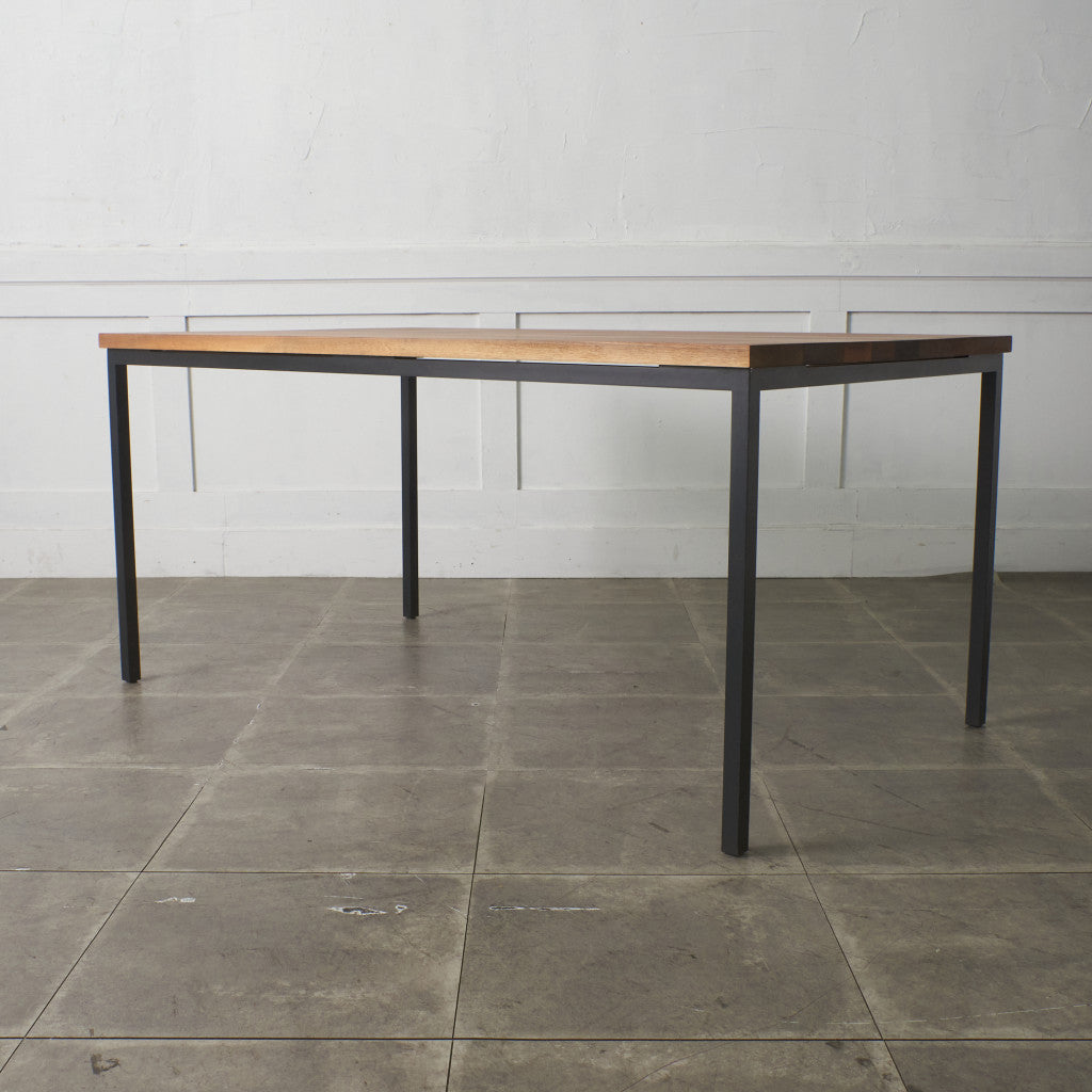 インダストリアルスタイル ダイニングテーブル