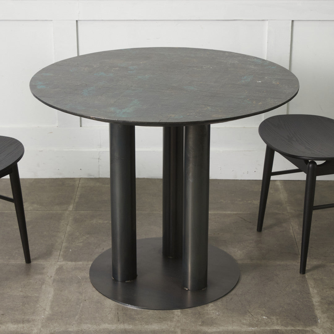 美品アンティーク　スペイン製　カフェテーブル スペイン製 木製テーブル アンティーク 海外のハンドメイド