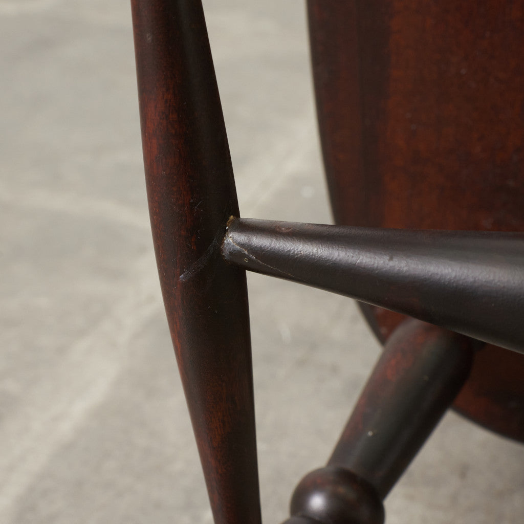 #16型 スピンドルチェア