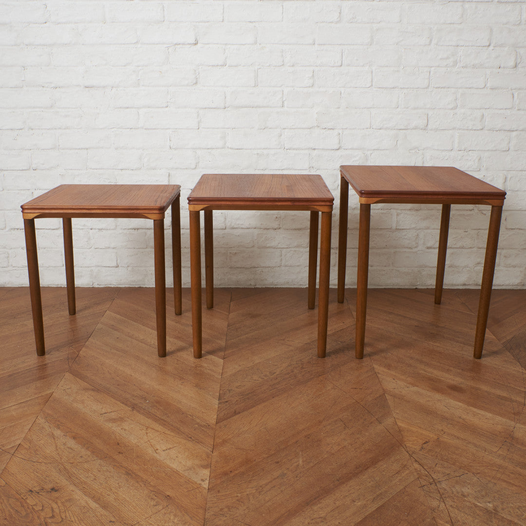 デンマーク ヴィンテージ ネストテーブル