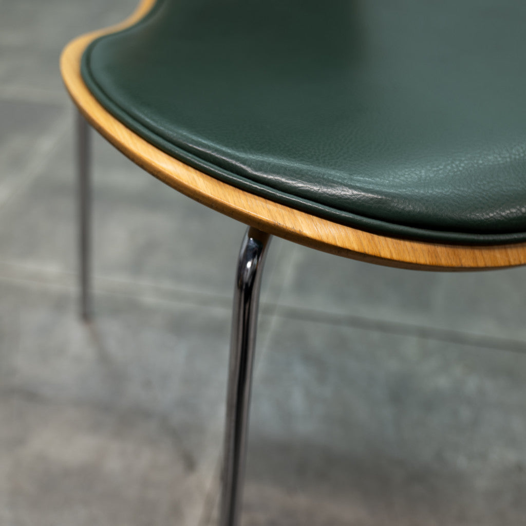 セブンチェア / フロントパディング