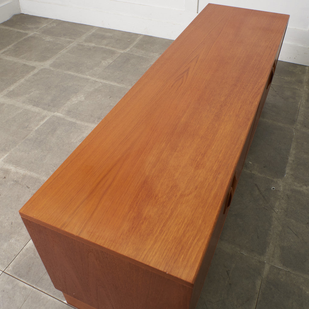 Fresco ヴィンテージ サイドボード