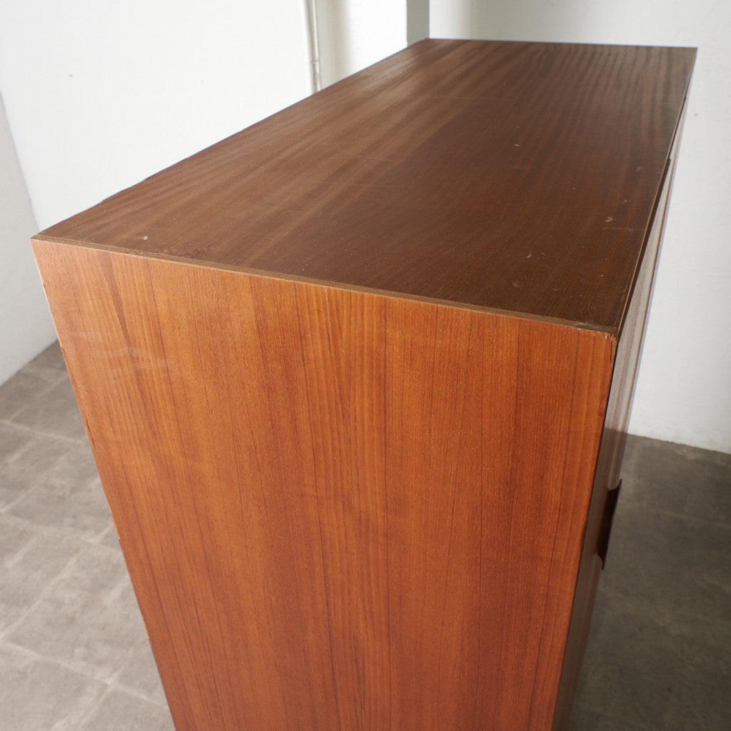 Danish ワードローブ