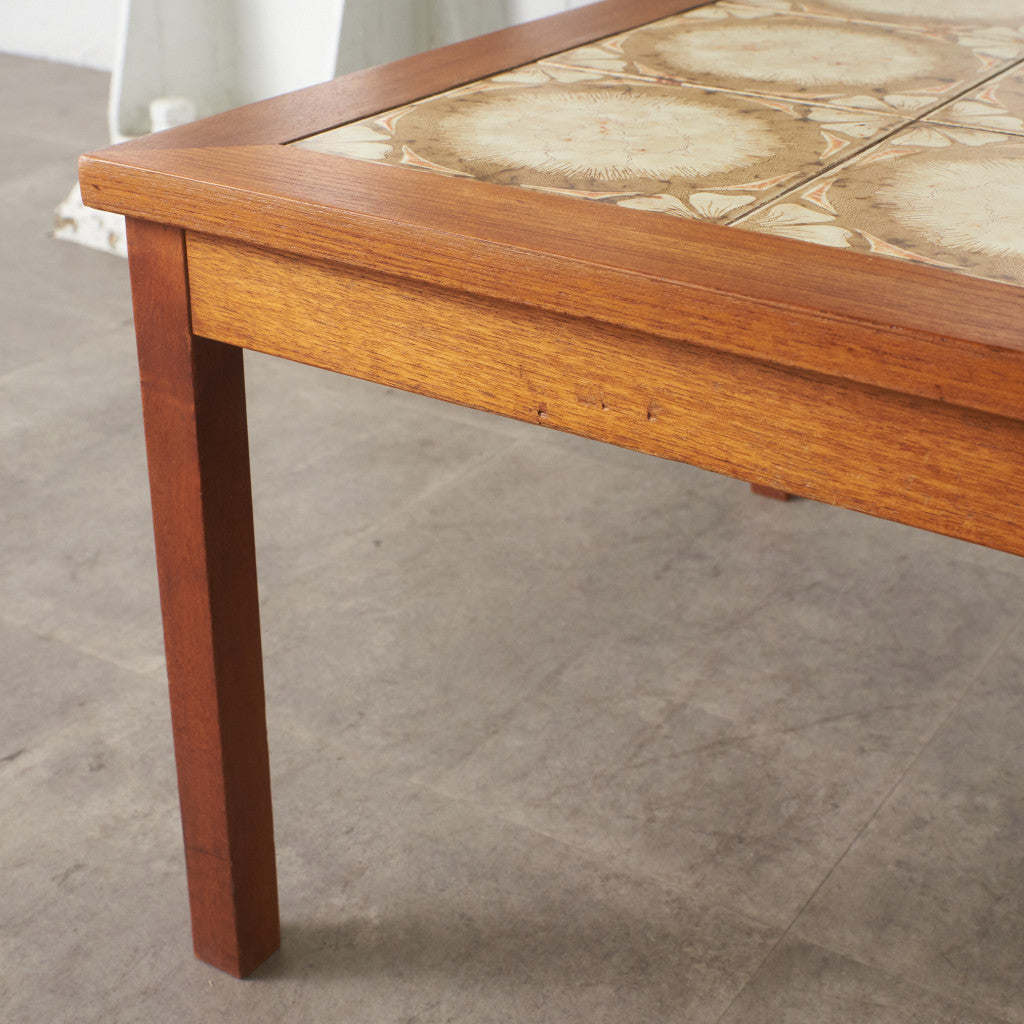 デンマーク製 ヴィンテージ タイルトップ コーヒーテーブル