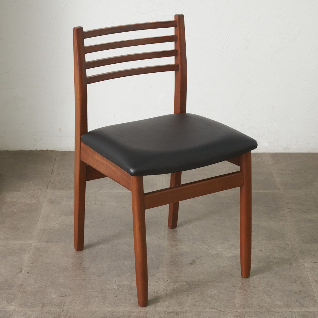 英国ヴィンテージ ラダーバック ダイニングチェア / 張替済