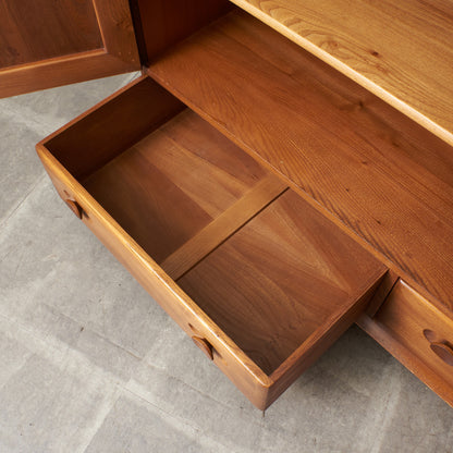 ウィンザー サイドボード