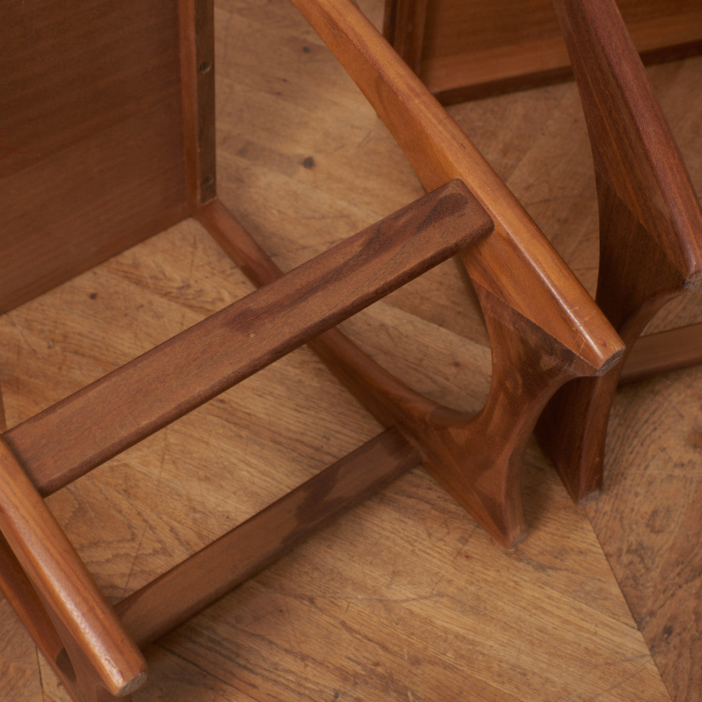 Astro ネストテーブル