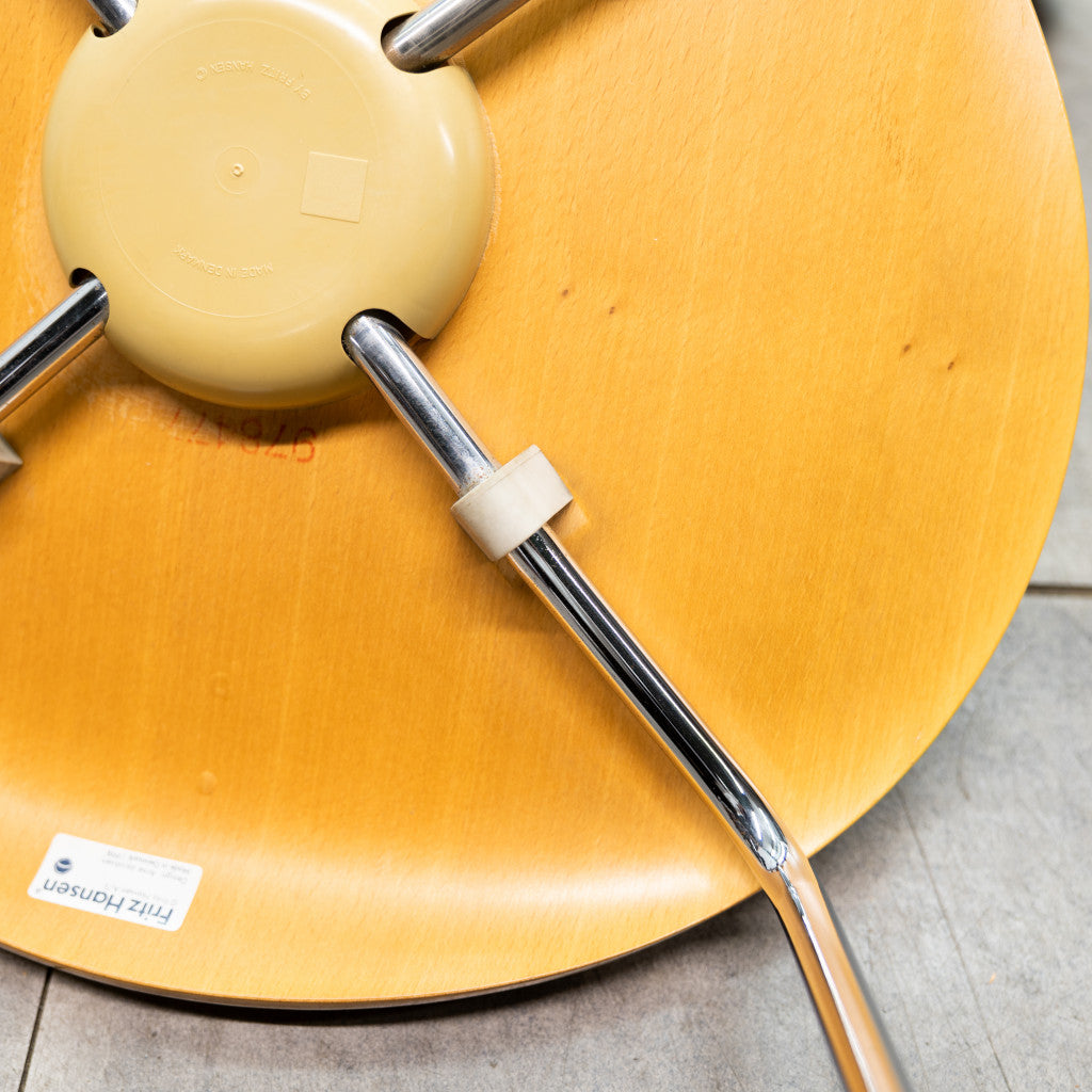 セブンチェア / フロントパディング