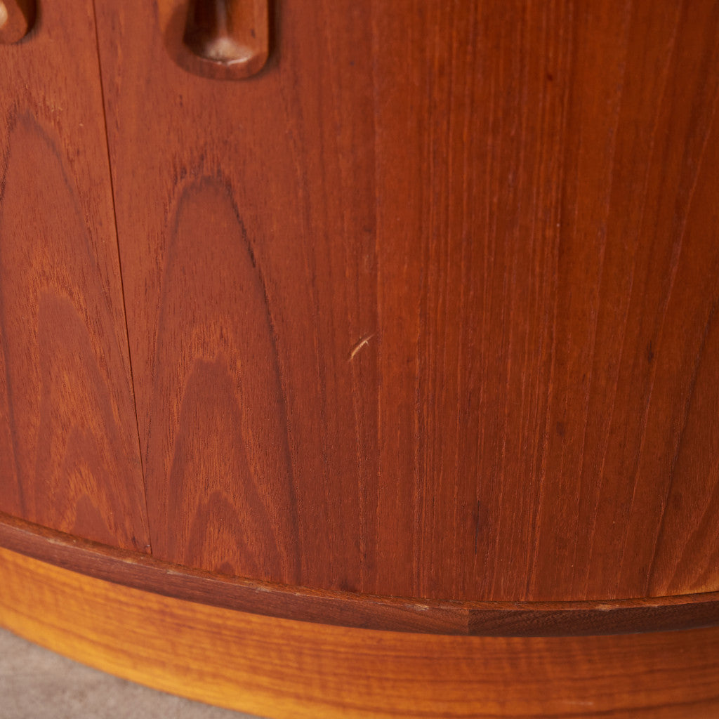 Fresco 凸型コーナーローキャビネット