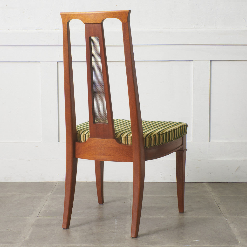 TRIUNE サイドチェア