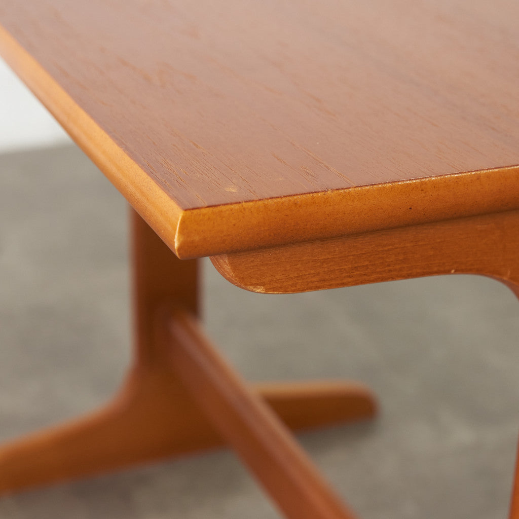 英国ヴィンテージ ネストテーブル