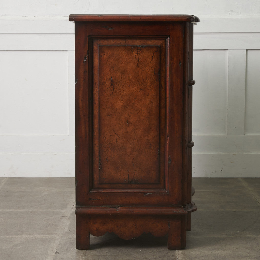 サイドチェスト