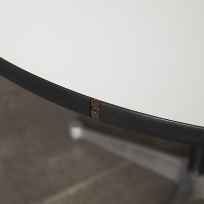 イームズ コントラクトベース ラウンドテーブル