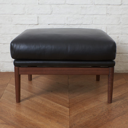 HORSE SHOE オットマン