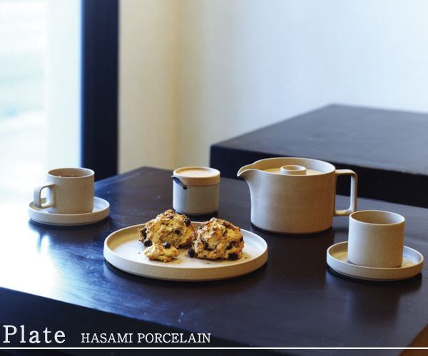 Tray 22cm ブラック HASAMI PORCELAIN