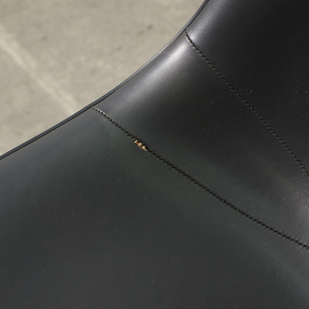 サイドシェルチェア スタッキングベース